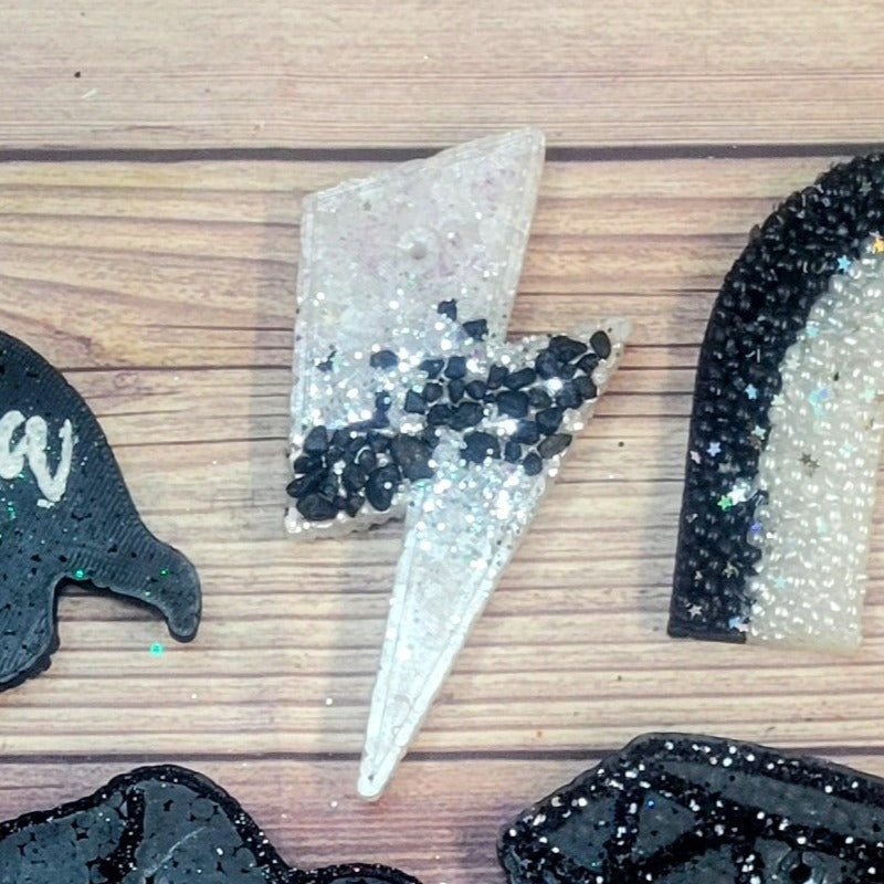 Lightning Bolt, rocks